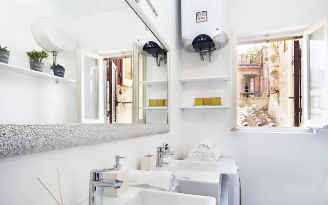 Casa Bella Pantheon Luxury Apartment