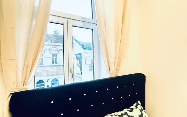 Comfortable 3BR Stay Kaufpark Area