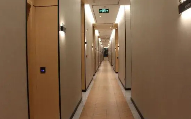 Lizhi Hotel