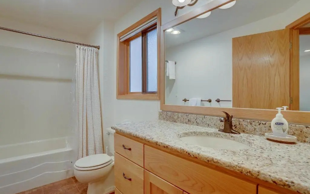 7 Cedar-Forest Views-3BR/2BA