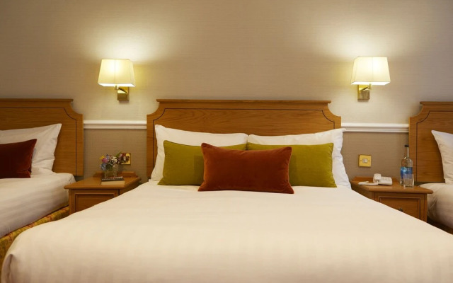 Palm Court Hotel