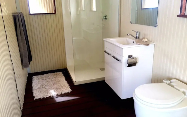Bremer Island Banubanu Beach Retreat