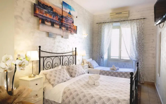 Antoniettas House
