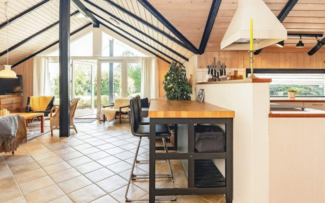 6 Person Holiday Home in Vaeggerlose