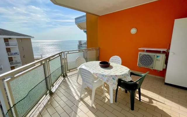 5-person Stay by the Beach