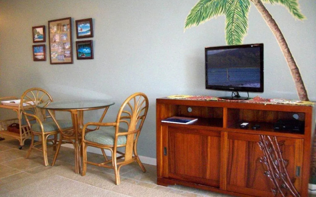 Hale Kai O Kihei by CRH