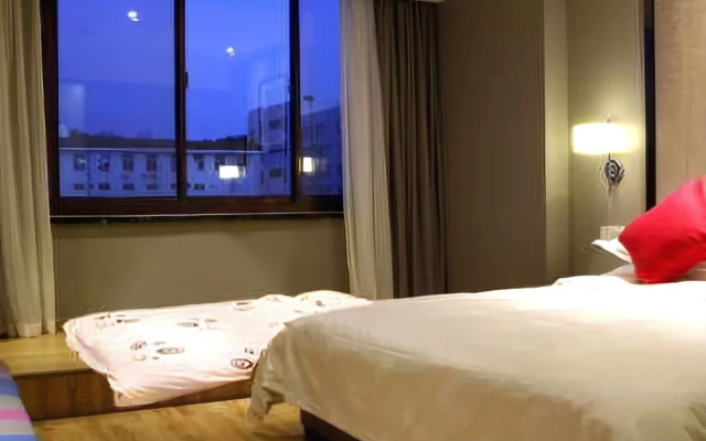 Homeinn Ripple Yun Hotel (Weihai Huoju 8th Street International Coastal Baths)