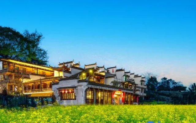 Wuyuan Huatianxi Thousand-Mu Rapeseed Flower Sea Photography Homestay
