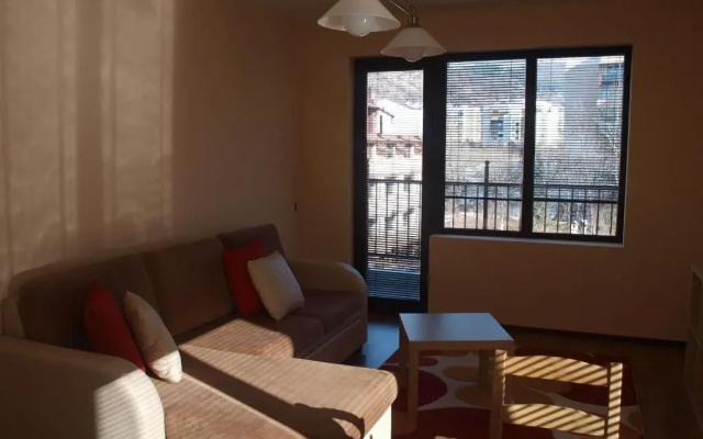 Lili Guest House