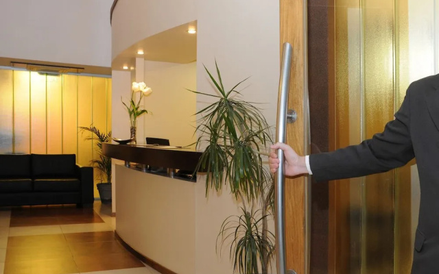 Del Bono Suites Art Hotel