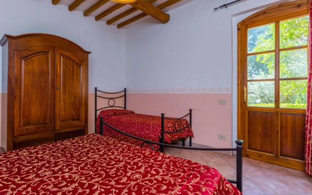 House Daino Riparbella 32694