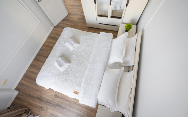 Almaty Apartments (Алматы Апартментс) на улице Манаса 22/2 блок 7