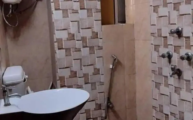 Hotel Raj