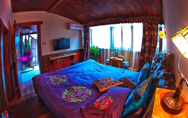 Zhangjiajie Vanessa Flora Hostel