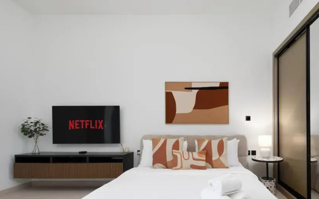 LUX The Modern Binghatti Canal Suite 2