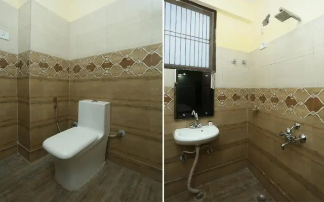 OYO 18817 Hotel Skyzone Madhuvan