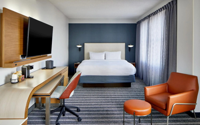 Courtyard By Marriott Nashville Downtown