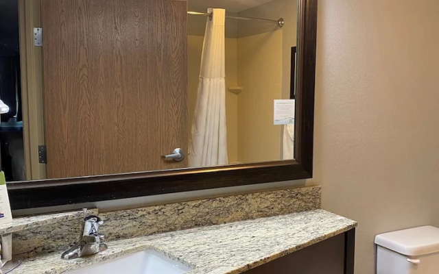 AmericInn Algona