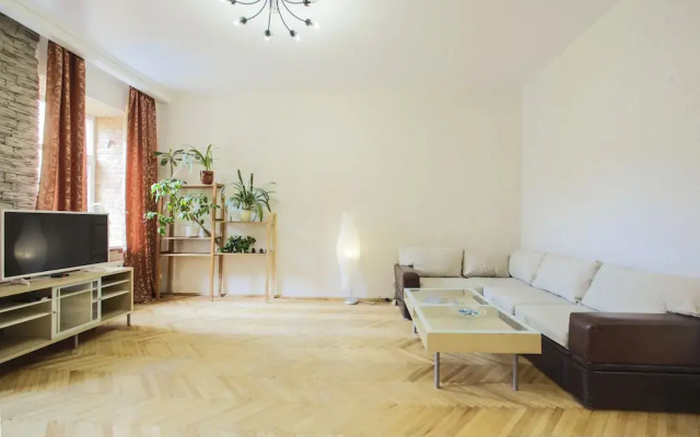 Apartment on Marata 35