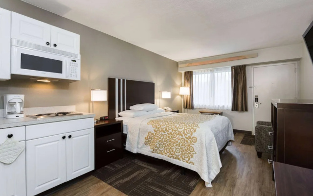 Days Inn Harrisburg North
