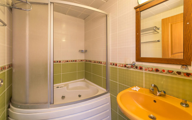 Honeymoon Hotel