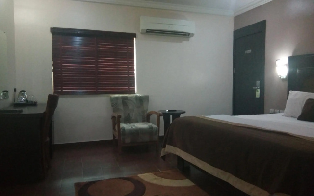 Neocourts Hotel