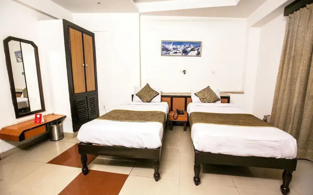 Capital O 4287 Hotel Pathik