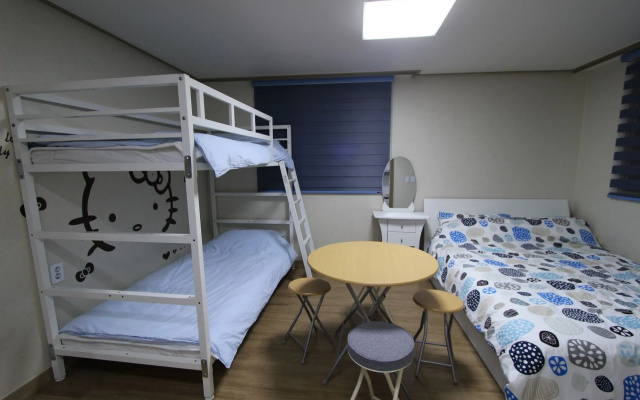 Bunk Guesthouse Hostel 2