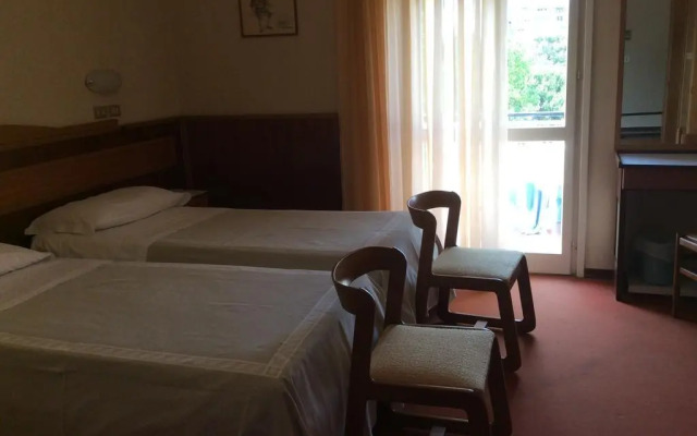 Hotel Vienna Touring
