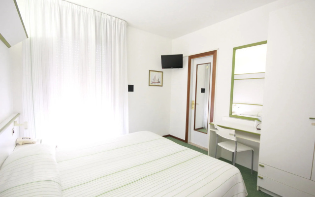 Hotel Iris