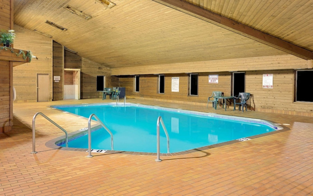 Super 8 by Wyndham Sturgeon Bay