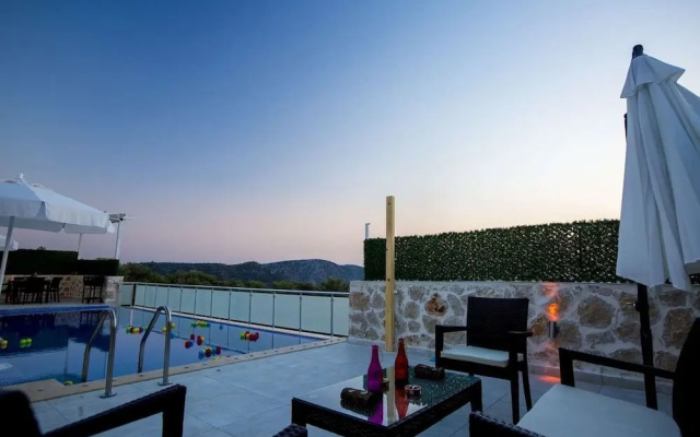 Villa Moon