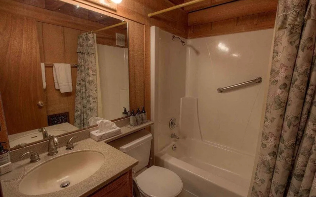 Chimney Rock Condo by Lake Tahoe Accommodations