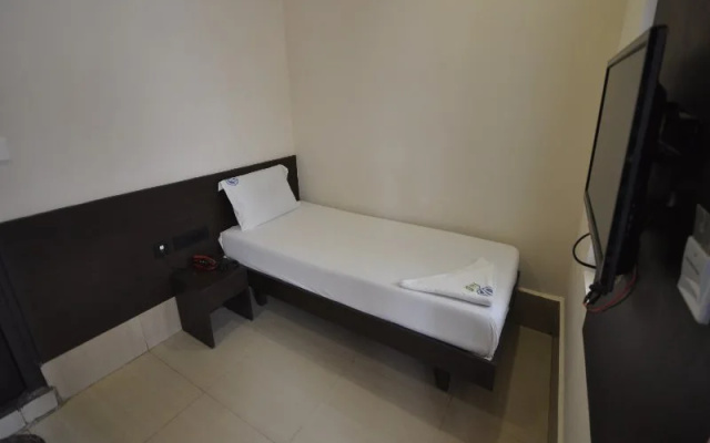 Vijey Hotels - Trichy Central