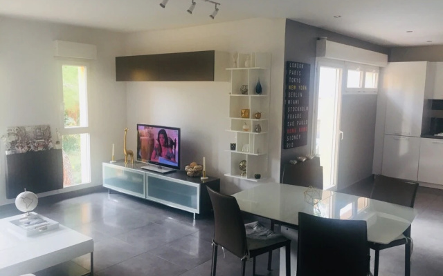Design Standing Apt In Aix