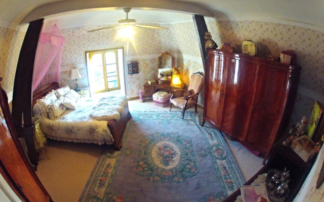 Chateau Le Mur
