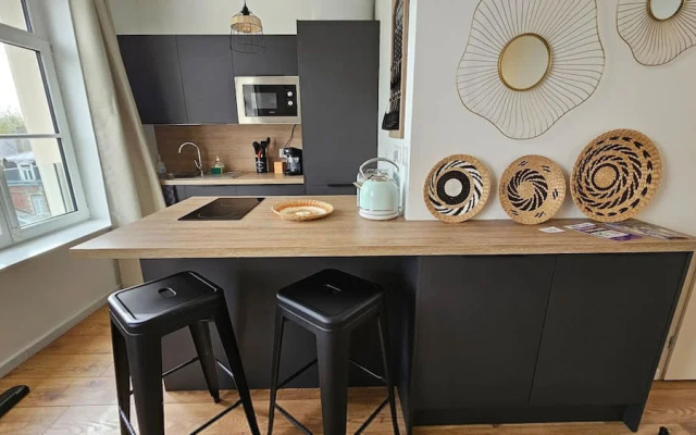 Elegant Apartment in a Luxury Residence