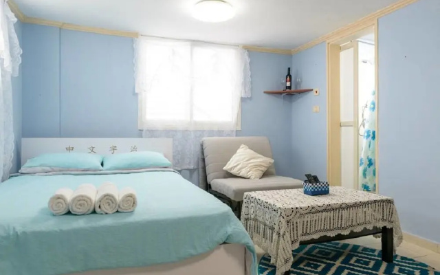 Amit's Blue Kingdom