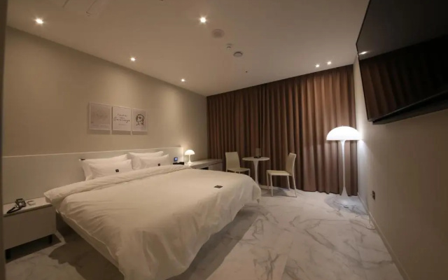 Zam 101 Hotel