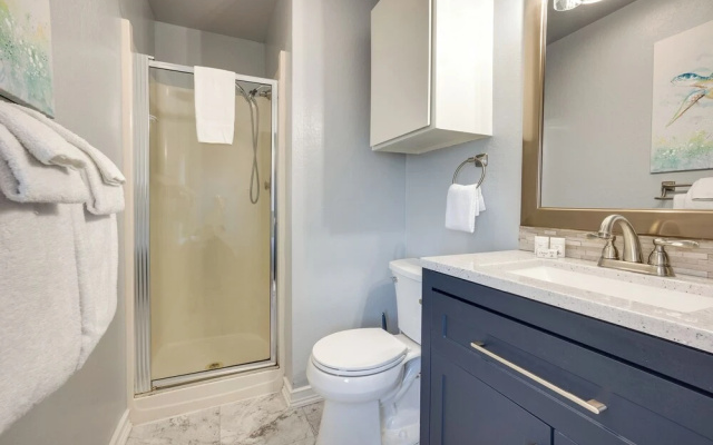 Bandon Beach House Rental: Walk to Downtown!