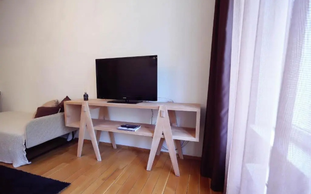 Living In Aparthotel