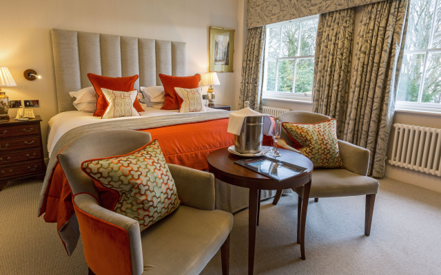 Storrs Hall Hotel
