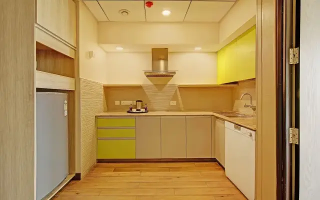 AVR Hotels By FabHotels