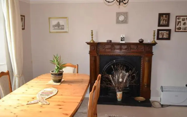 Bryn Aber, Llangybi
