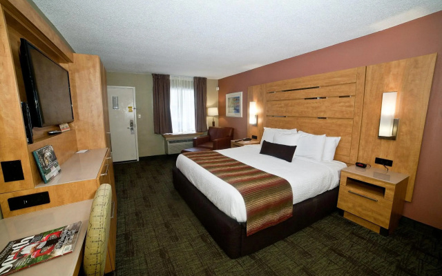 DeSoto Beach Hotel