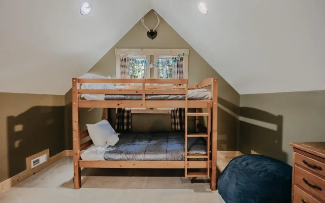 79mbr - Hot Tub - Pets Ok - Wifi - BBQ