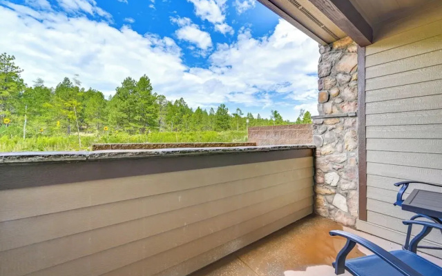 2 Mi to Dtwn & Nau: Flagstaff Condo w/ Patio!