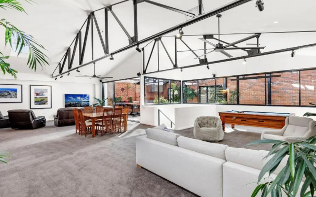 Parry Street 186 Unit 2