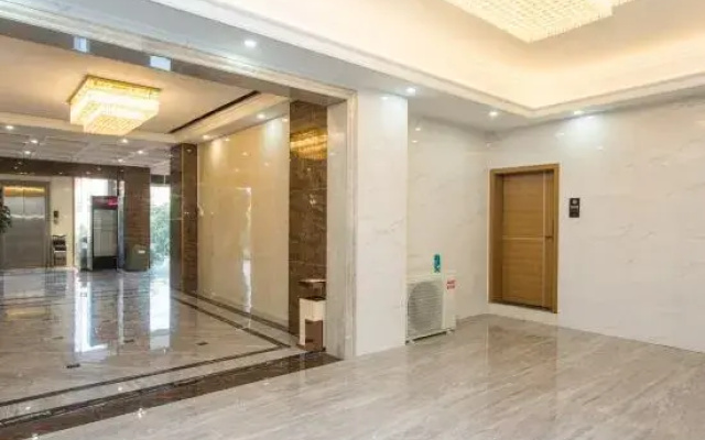 Shangmeijia Minimalist Light Residence Hotel (Zhangjiajie Seventy Two Wonders Building)