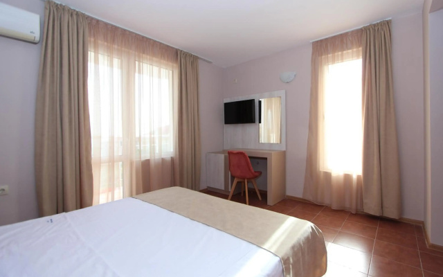 Perla Beach
